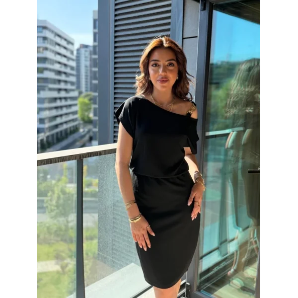 Kadın Kısa Kollu Tek Omuz Askı Ve Aksesuar Detay Beli Lastikli Krep Elbise