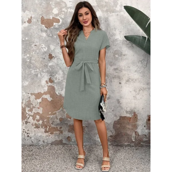 Kadın Kısa Kollu V Hakim Yaka Belden Kuşaklı Valencia Elbise
