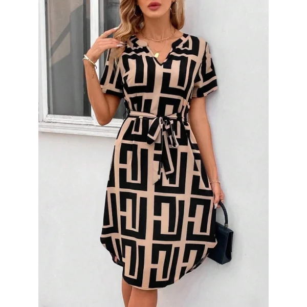 Kadın Kısa Kollu V Yakalı Desenli Kuşaklı Süprem Elbise