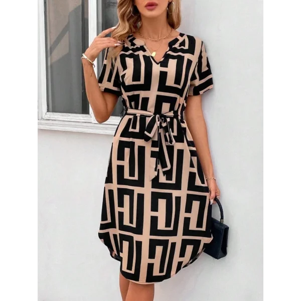 Kadın Kısa Kollu V Yakalı Desenli Kuşaklı Süprem Elbise