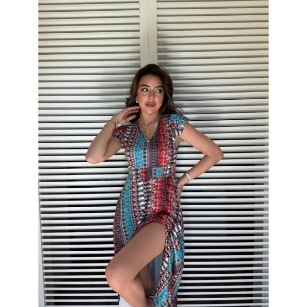 Kadın Kısa Kollu V Yakalı Desenli Yandan Yırtmaçlı Süprem Elbise