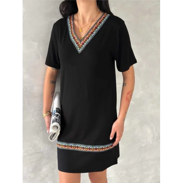 Kadın Kısa Kollu V Yakalı Etnik Desen şerit Detaylı Viskon Elbise