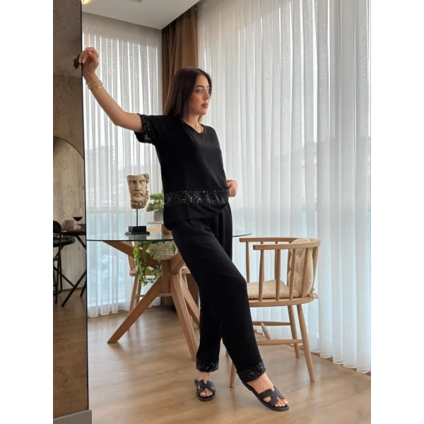 Kadın Kısa Kollu V Yakalı Pul Payetli Viskon Iki Iplik Bluz Ve Pantolon Ikili Takım