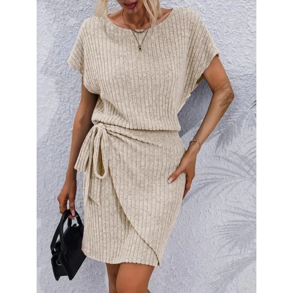 Kadın Kısa Kollu Yakası Açık Belden Lastikli Yandan Bağlamalı Kalın Fitilli Kaşkorse Elbise