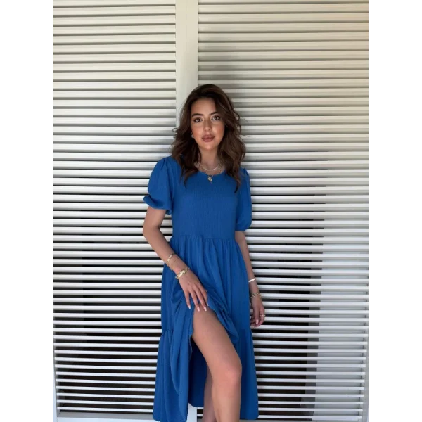 Kadın Kısa Kollu Yakası Açık Katlı Bürümcük Balon Elbise