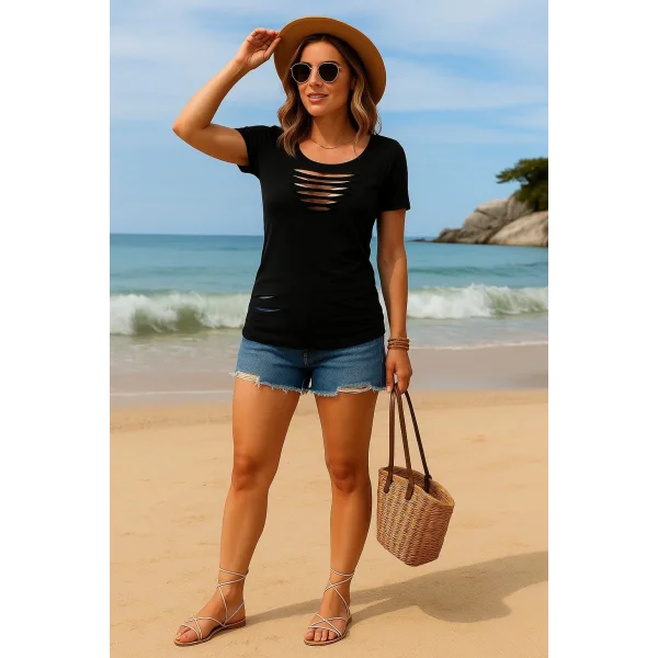 Kadın Kısa Kollu Yakası Açık Lazer Kesik Detaylı Viskon Bluz