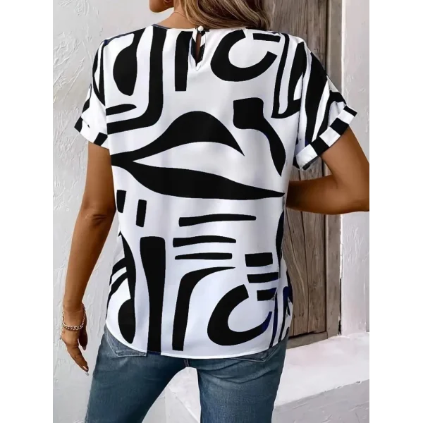 Kadın Kısa Kollu Yuvarlak Yaka Desenli Süprem Bluz