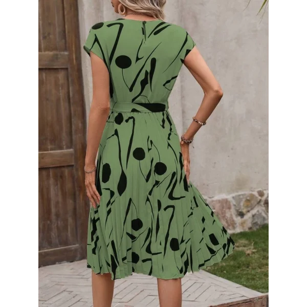 Kadın Kısa Yarasa Kollu Yuvarlak Yaka Beli Büzgülü Süprem Elbise