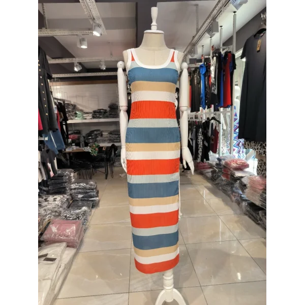 Kadın Kolsuz şerit Desenli Büzgü Yırtmaçlı Pegasus Kumaş Elbise