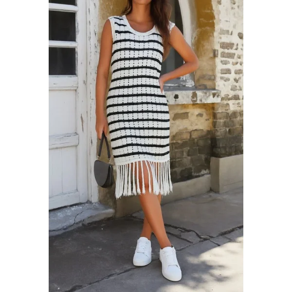Kadın Kolsuz V Yaka Eteği Püsküllü çizgi Desen Triko Elbise