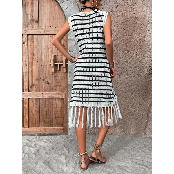 Kadın Kolsuz V Yaka Eteği Püsküllü çizgi Desen Triko Elbise