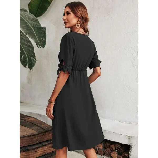 Kadın Kolu Bağlamalı V Yaka önü Düğmeli Aerobin Kumaş Elbise