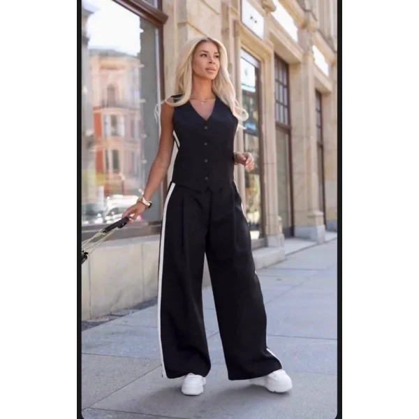 Kadın Kosuz V Yaka Düğme Detay Yelek Ve Yanları şerit Detay Ispanyol Paça Pantolon Hürrem Kumaş Ikili Takım