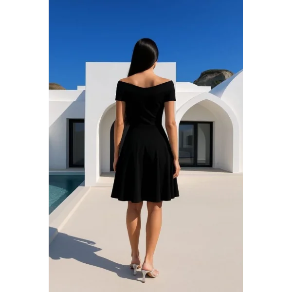 Kadın Madonna Yaka Pliseli Scuba Krep Kumaş Diz üstü Elbise