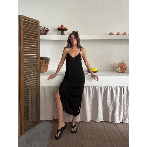 Kadın Modal Pike Kumaş Asansör Askılı Iki Yan Yırtmaçlı Elbise