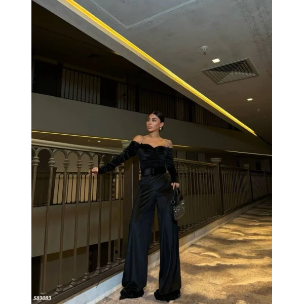 Kadın Modanna Yaka Zincir Askı Detay Kemer Dahil Kadife Kumaş Tulum