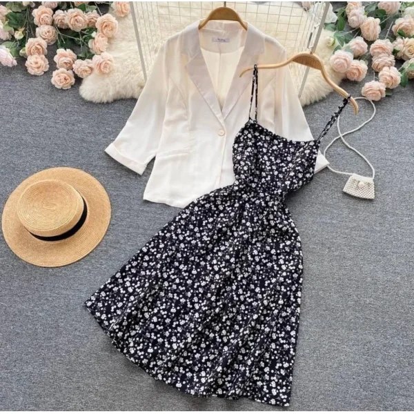 Kadın Omuz Askılı çiçek Desenli Kruvaze Yaka Viskon Kumaş Elbise