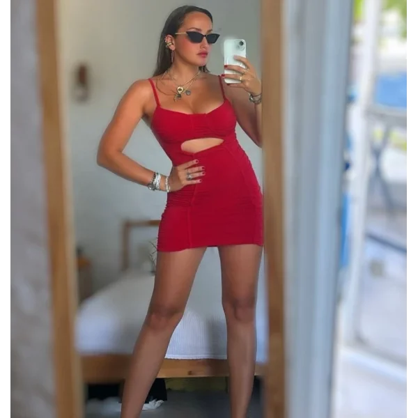 Kadın Omuz Askılı Göbek Ve ırt Dekolteli Gipe Ve Büzgü Detay Fırsat ürün ini Elbise