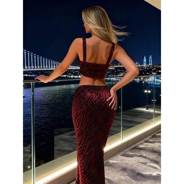 Kadın Omuz Askılı Zebra Desen Simli Kumaş Büstiyer Ve Derin Yırtmaç Dekolteli Etek Ikili Takım