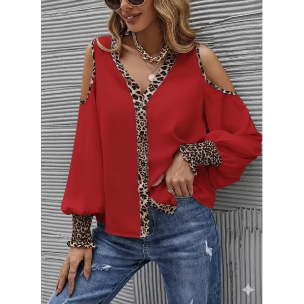 Kadın Omuzlardan Açık Yakalı önden Düğmeli Leopar Detaylı Sandy Bluz