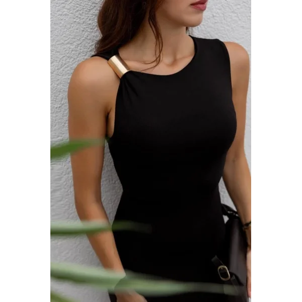 Kadın Omzu Broş Detay Kalem Elbise