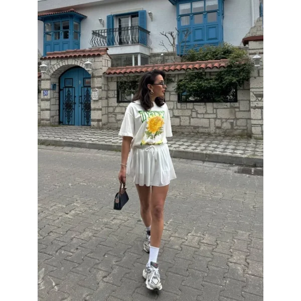 Kadın Sandy Kumaş Bağıcık Detaylı şort