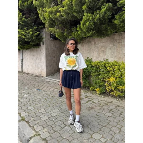 Kadın Sandy Kumaş Bağıcık Detaylı şort