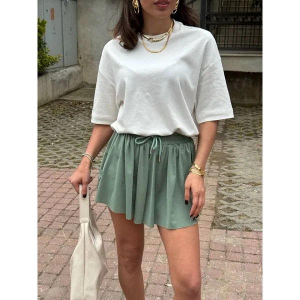 Kadın Sandy Kumaş Bağıcık Detaylı şort