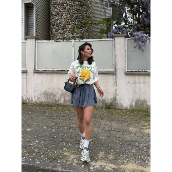 Kadın Sandy Kumaş Bağıcık Detaylı şort