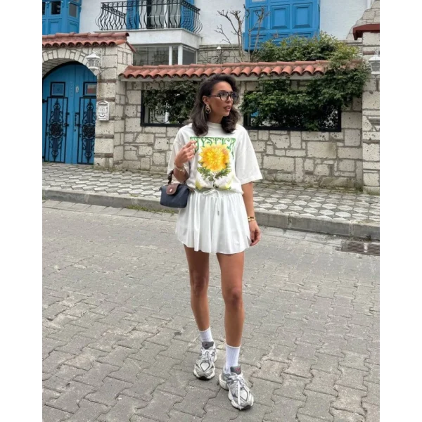 Kadın Sandy Kumaş Bağıcık Detaylı şort