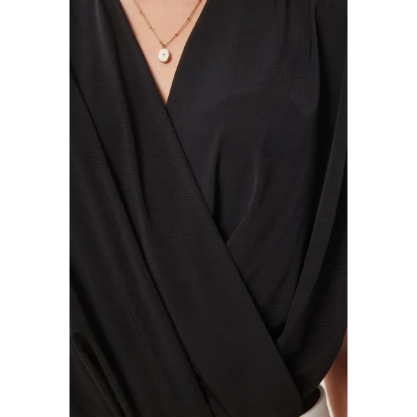 Kadın Sendy Kumaş Kruvaze Yaka Vatkalı Bluz