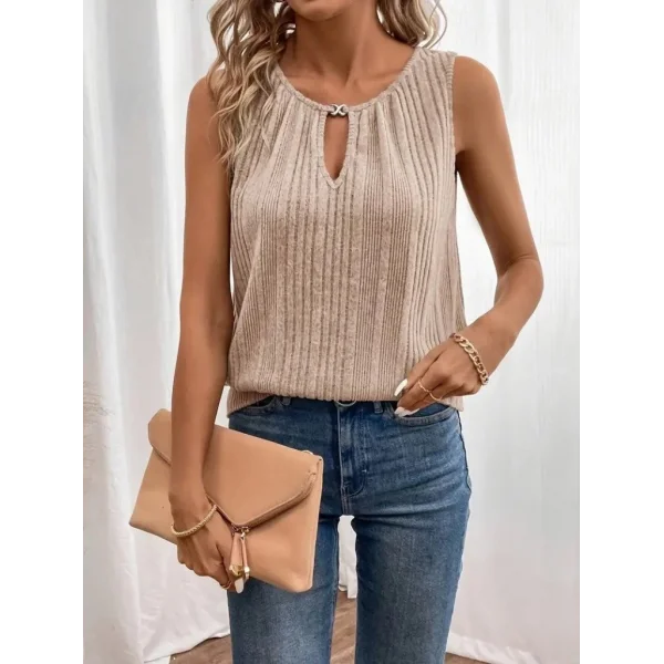 Kadın Sıfır Kollu Düğmeli Damla Yaka Detaylı Triko Bluz