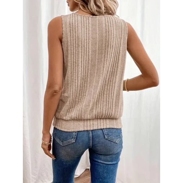 Kadın Sıfır Kollu Düğmeli Damla Yaka Detaylı Triko Bluz