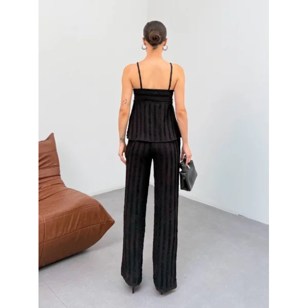 Kadın Siyah Dokulu Askılı Üst Ve Bol Paça Pantolon 2’li Takım