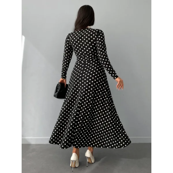 Kadın Siyah Tam Boy Beyaz Puantiyeli Elbise