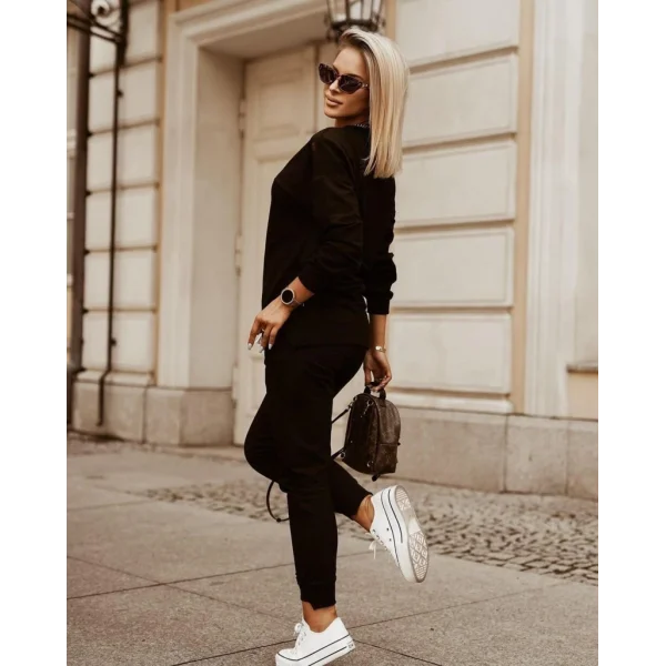 Kadın Siyah Uzun Kollu Tek Omuzu Açık Kadifetakım