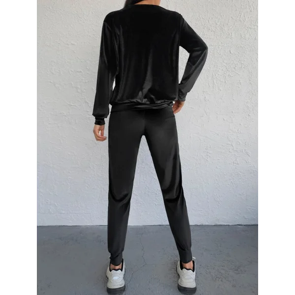 Kadın Siyah Uzun Kollu Tek Omuzu Açık Kadifetakım