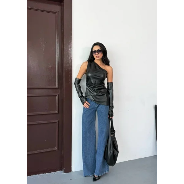 Kadın Tek Omuz Eldiven Detay Deri Bluz