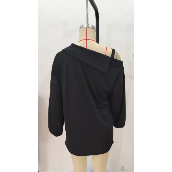 Kadın Tek Omuzdan Açık Askılı Uzun Kollu Yakalı önden Düğmeli Gömlek