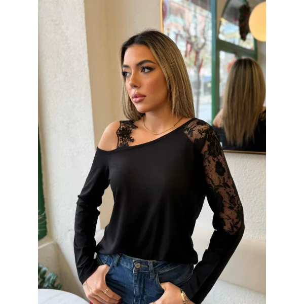 Kadın Tek Omuzu Açık Askılı Dantelli Viskon Bluz