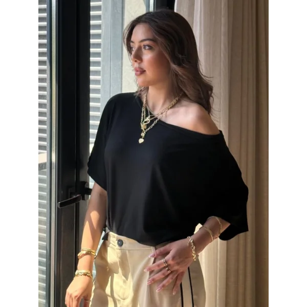 Kadın Tek Omuzu Açık Kısa Kollu Salaş Viskon Bluz