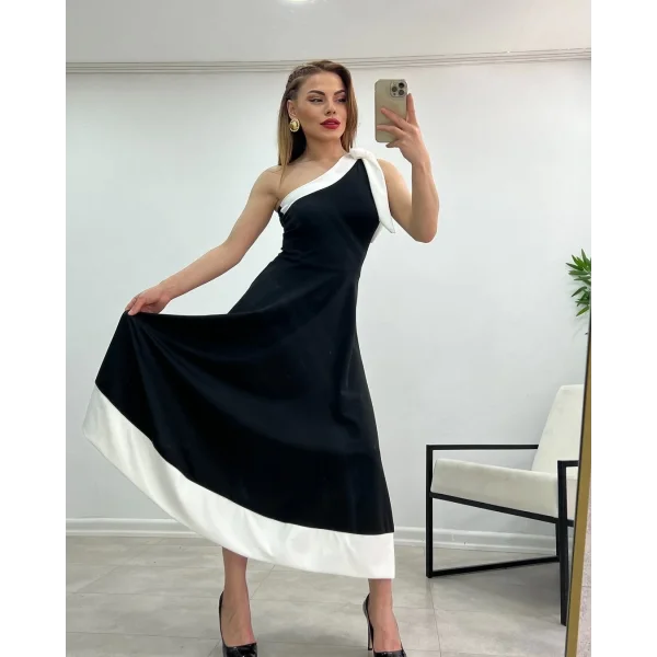 Kadın Tek Omuzu Açık Omuzlardan Kurdela Detaylı çift Renkli Ithal Krep Elbise