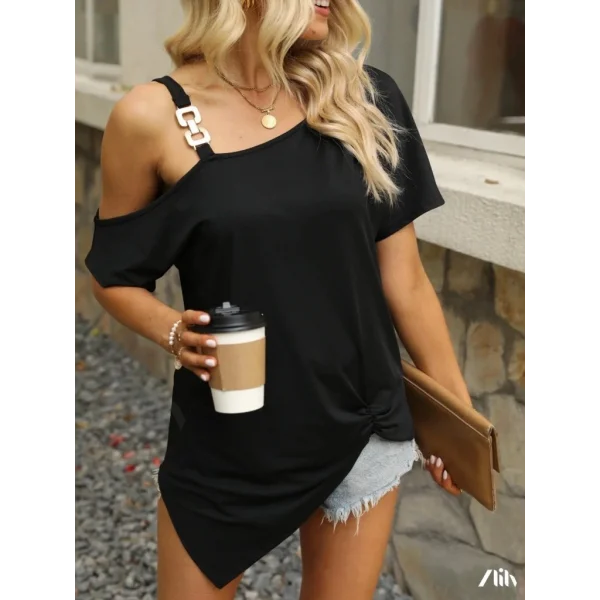 Kadın Tek Omuzu Açık Toka Detaylı Viskon Bluz