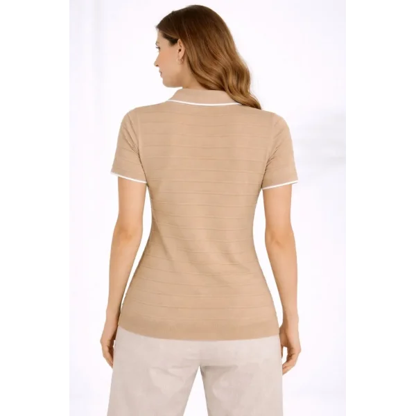 Kadın Triko Kumaş Yakalı Düğmesiz Açık Yaka Fitilli Kısa Kollu Regular Fit Tişört T-shirt - Bej