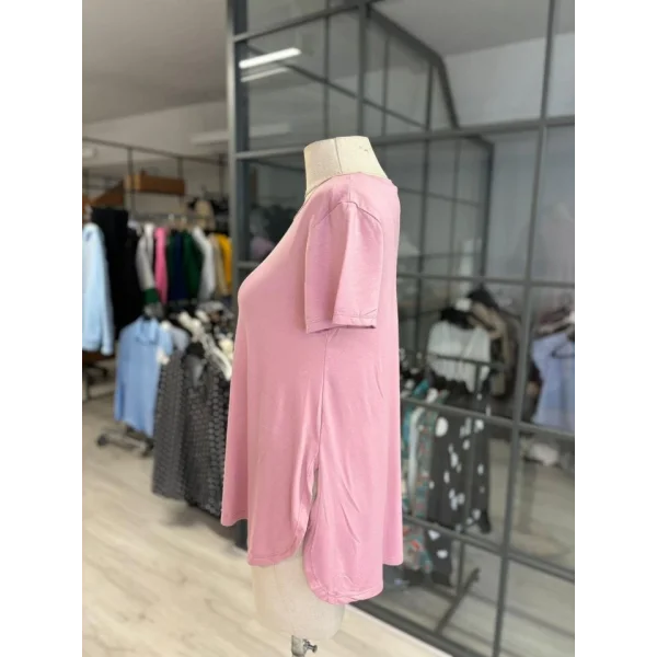 Kadın Türlü Viskon Kumaş Yırtmaç Detaylı Bluz