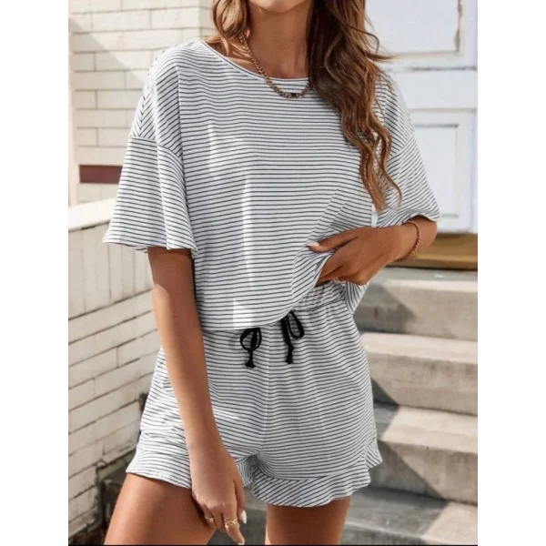 Kadın Üst Bluz Alt Beli Lastikli Şort Viskon Kumaş İkili Takım