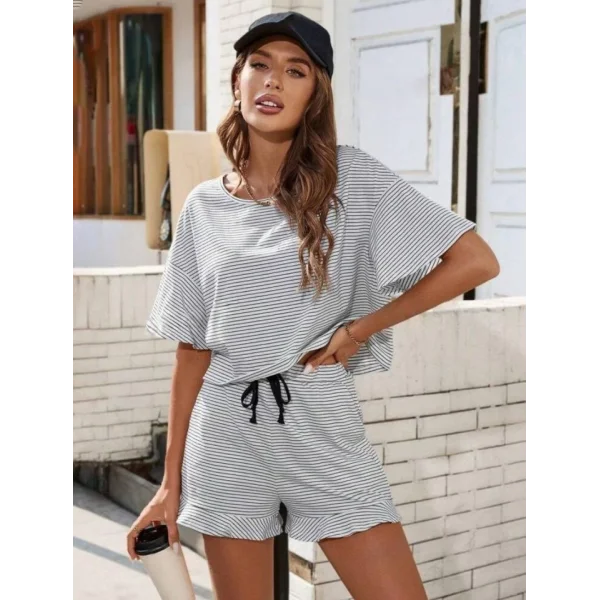 Kadın Üst Bluz Alt Beli Lastikli Şort Viskon Kumaş İkili Takım