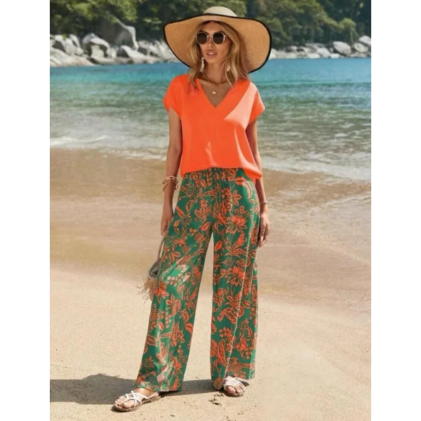 Kadın Üst Sandy Kumaş V Yaka Bluz Alt Mikro Kumaş Çiçek Desenli Pantolon İkili Takım