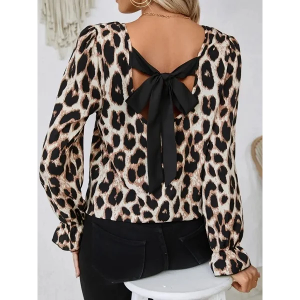 Kadın Uzun Kollu Arkadan Fiyonk Detaylı Leopar Desenli Süprem Bluz