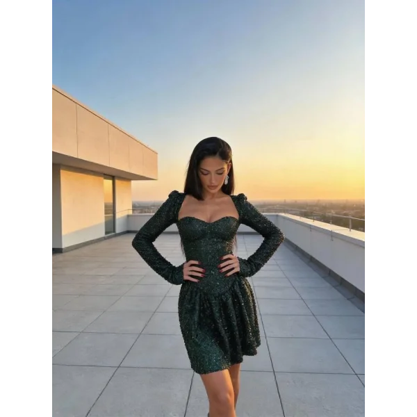 Kadın Uzun Kollu Armut Yaka Pul Payet Işlemeli Mini Gece Elbisesi